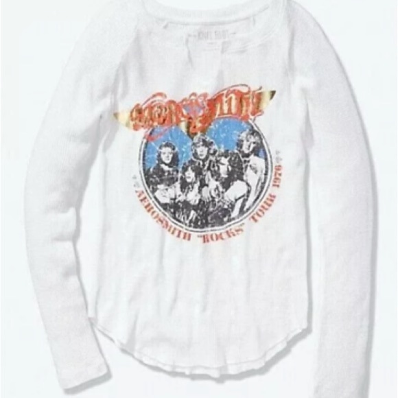 Knit Riot by Victorias Secret PINK Aerosmith Slit Neck Thermal Top White Large - Picture 9 of 9